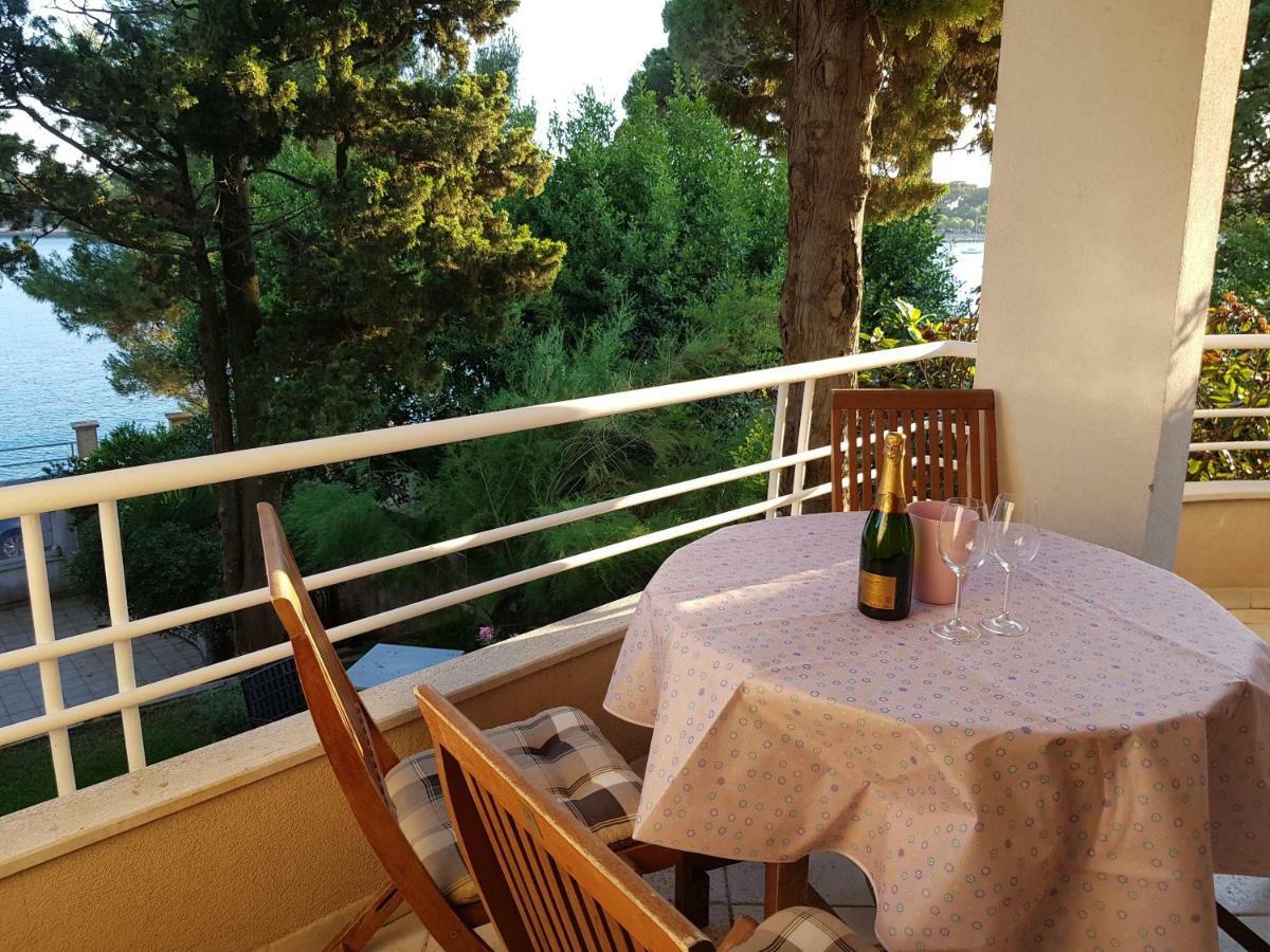 Mare Azzurro Apartments Pula Exterior photo