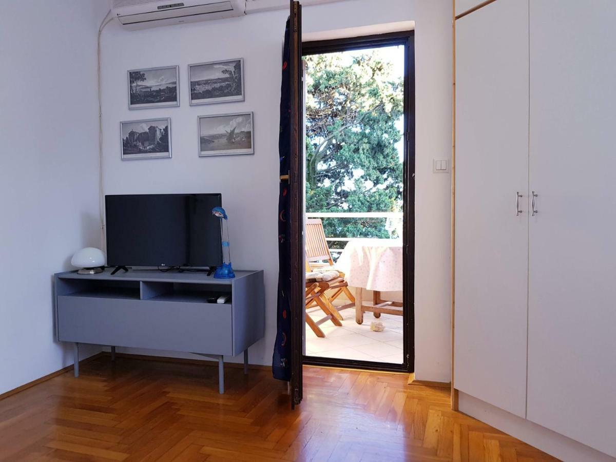 Mare Azzurro Apartments Pula Exterior photo